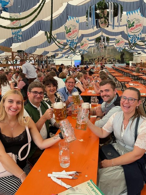Du betrachtest gerade Gemütliches beisamensein der Parteifreien Bad Aibling beim Pfingstvolksfest